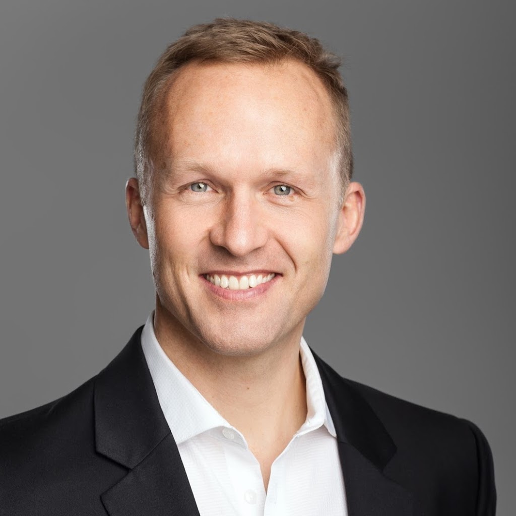 Erik Carlson, Personal Real Estate Corporation | 3195 Oak St, Vancouver, BC V6H 2L2, Canada | Phone: (604) 719-1501