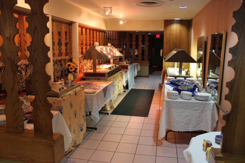 Econo Lodge Sudbury | 1145 Lorne Street, Sudbury, ON P3C 4S8, Canada | Phone: (705) 674-4203