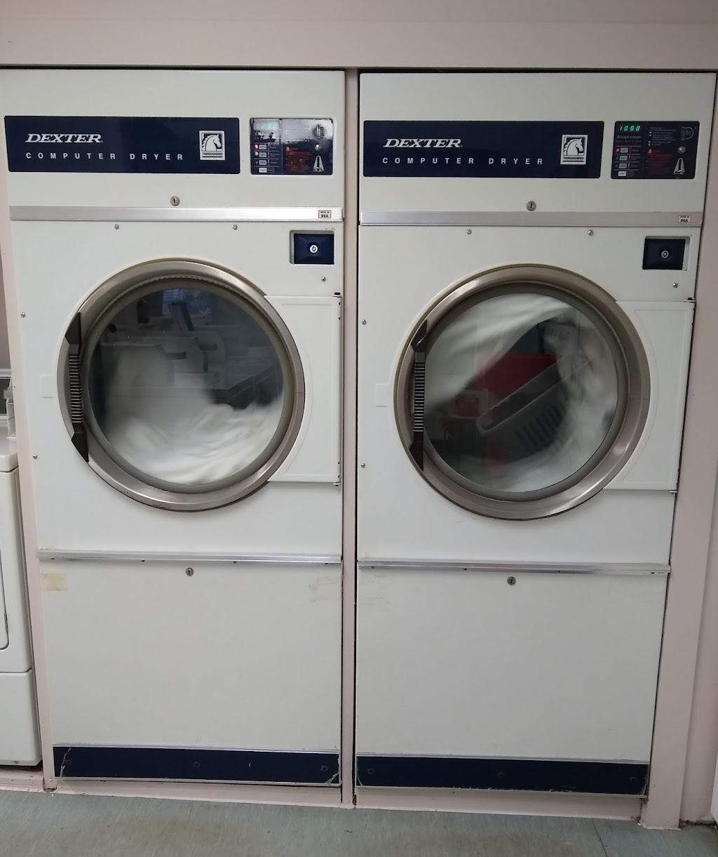 Queen Street Laundromat | 31 Queen St, Bridgetown, NS B0S 1C0, Canada | Phone: (902) 414-4763