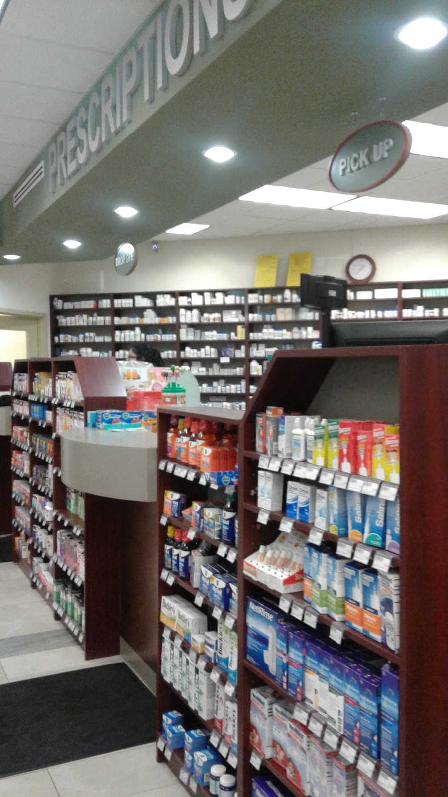 Jane Park Plaza Walk-In Clinic | 877 Jane St, York, ON M6N 4C4, Canada | Phone: (416) 766-4444