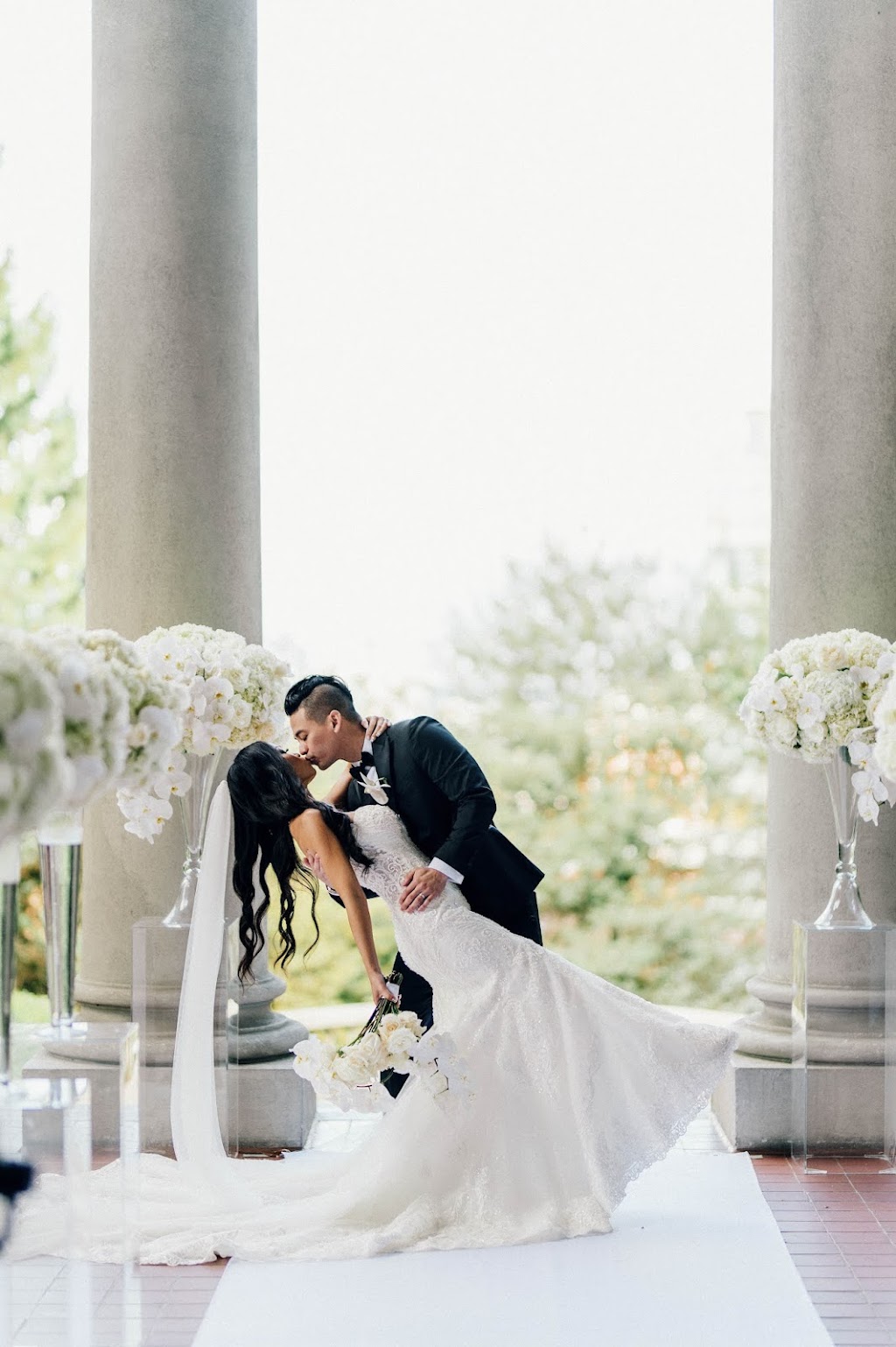 Vancouver Wedding Planning, Flowers, Decor - Paradise Events | 5491 Regent St #304, Burnaby, BC V5C 4H4, Canada | Phone: (604) 687-6200