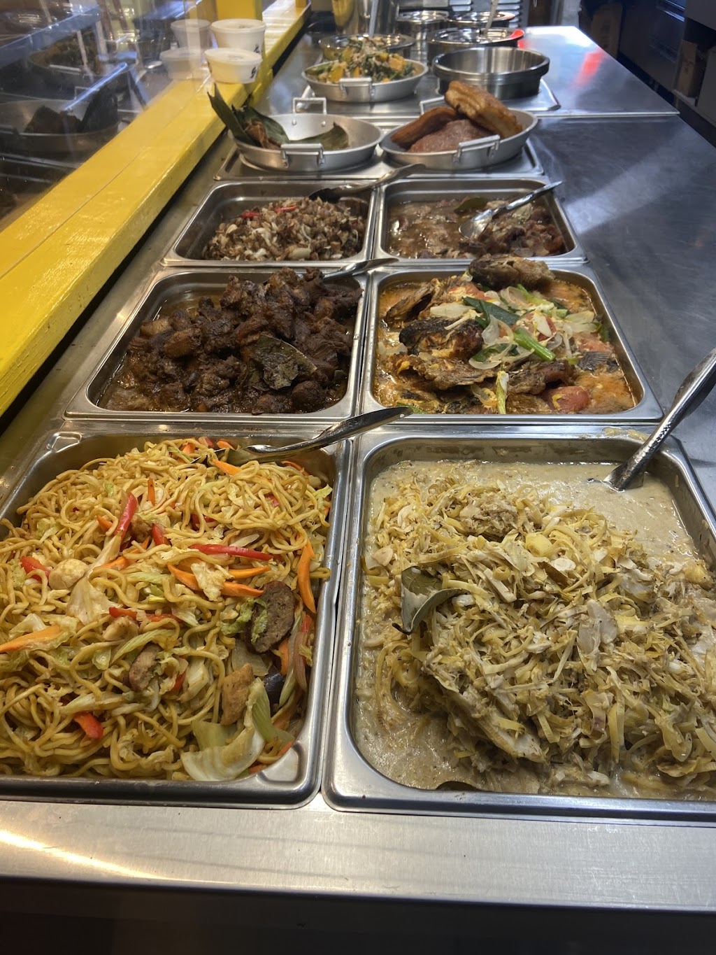 Bangku Filipino Cuisine By Rosslax | 3028 Bathurst St, North York, ON M6B 3B6, Canada | Phone: (647) 975-3028