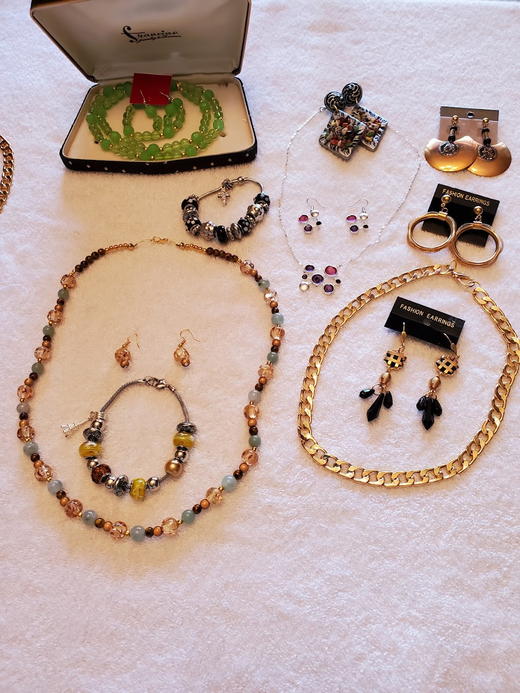 Cherameas Gentle gems | jewelry store | 6995 Ailanthus Ave #212, Niagara Falls, ON L2G 7W2, Canada | 9056872609 OR +1 905-687-2609