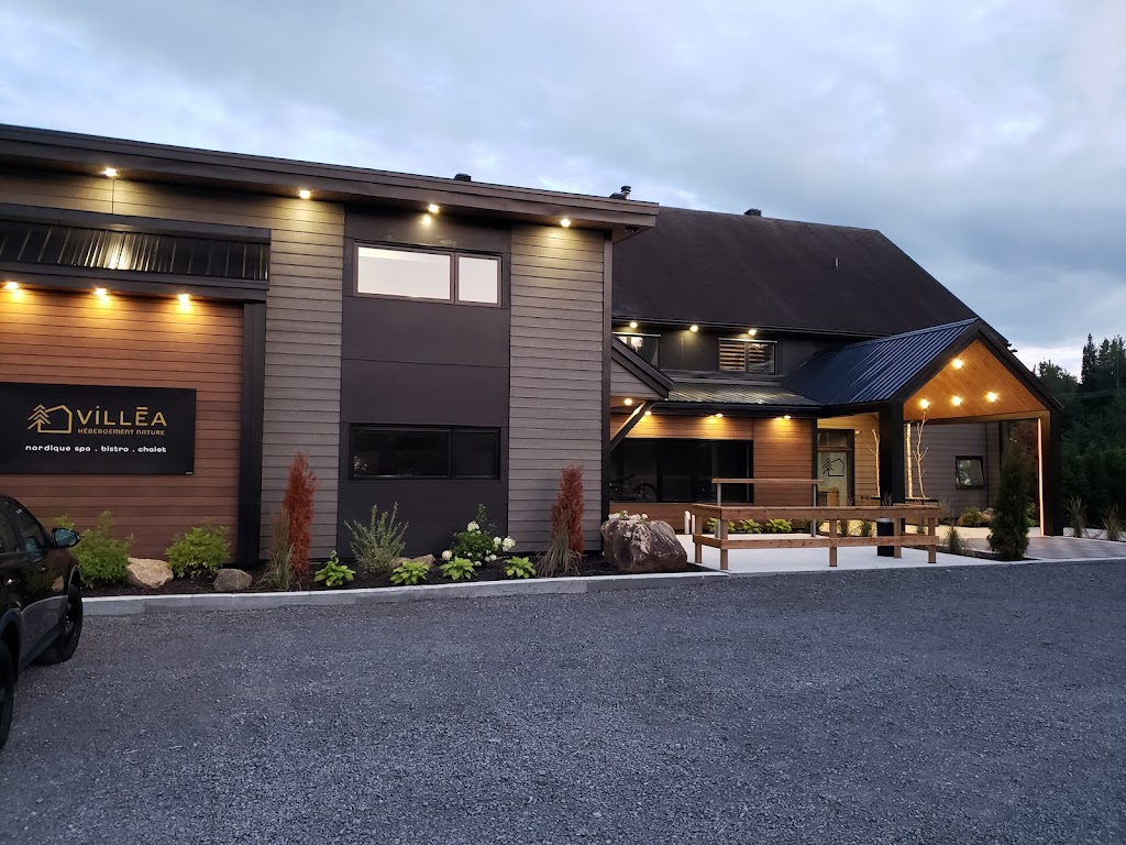 Villéa Hébergement nature / Nordique spa Mont Sainte Anne | 186 Rang St Julien, Saint-Ferréol-les-Neiges, QC G0A 3R0, Canada | Phone: (418) 826-2000