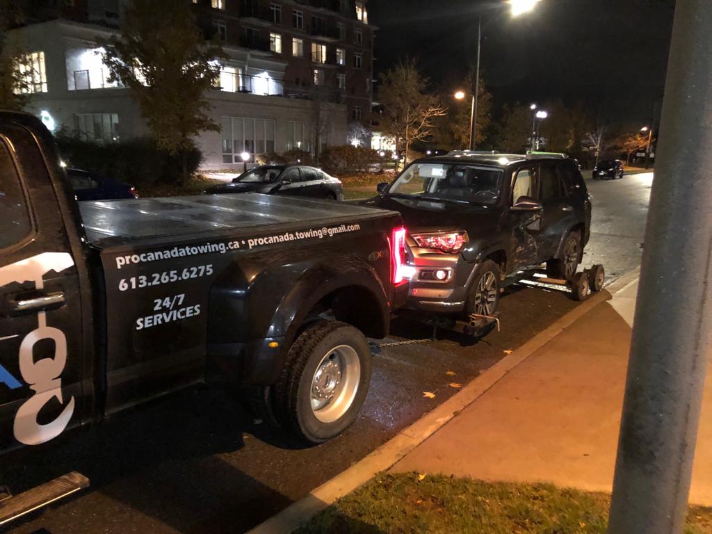 Pro-Canada Towing & recovery Inc | 1326 Aurele St, Gloucester, ON K1B 3L3, Canada | Phone: (613) 265-6275