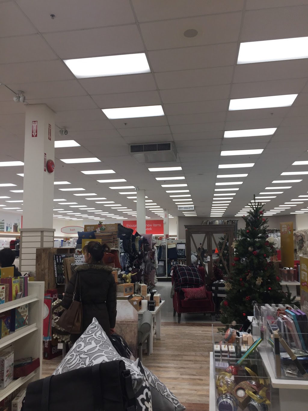 HomeSense | 1865 Hyde Park Rd, London, ON N6H 0A3, Canada | Phone: (519) 474-6200