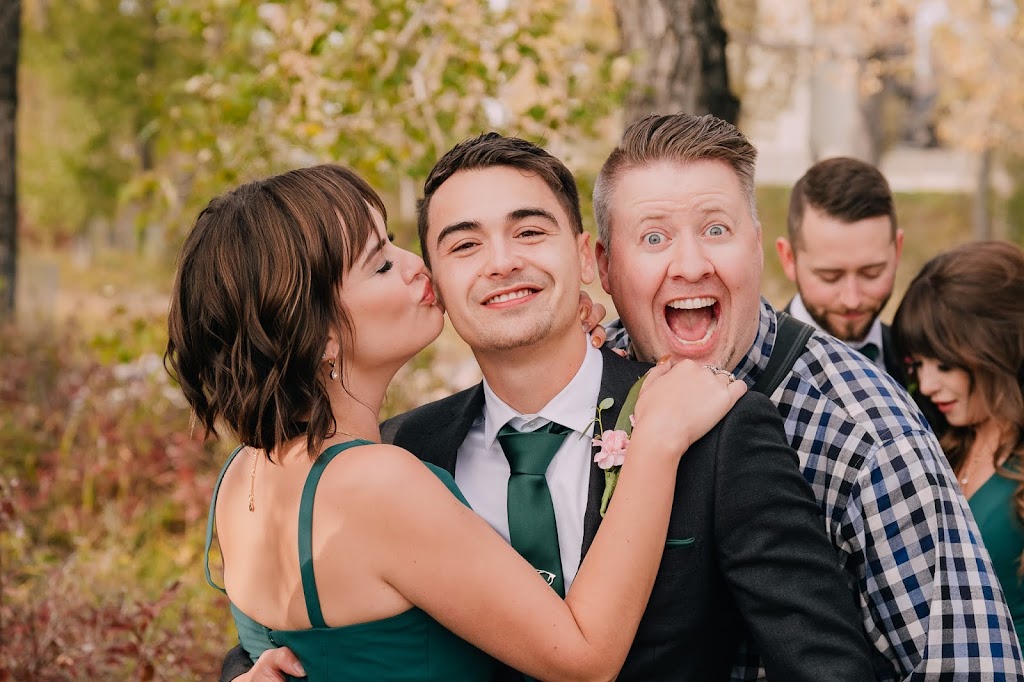 JM Photography | 105 Erin Meadow Bay SE, Calgary, AB T2B 3A2, Canada | Phone: (403) 650-3137
