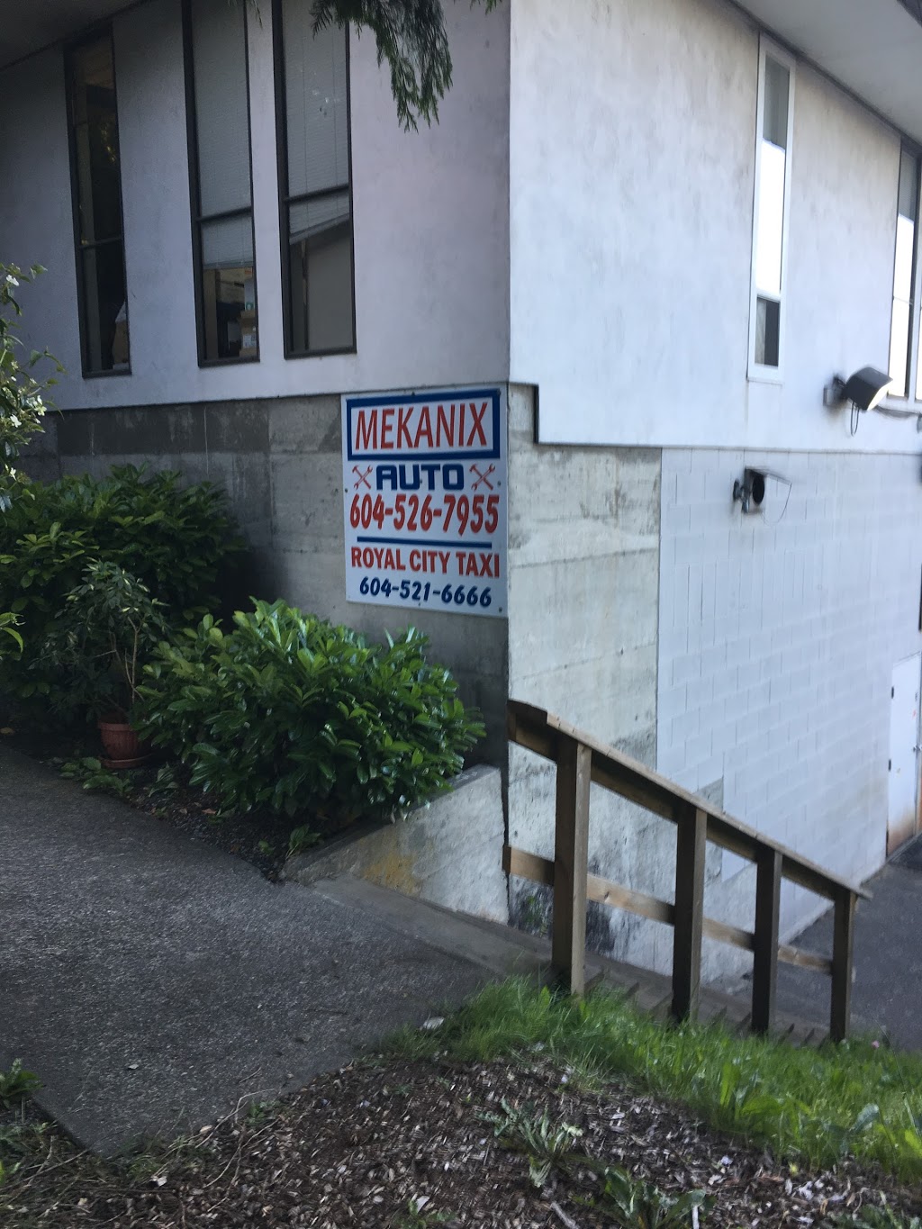 Mekanix Auto Repair | 436 Rousseau St, New Westminster, BC V3L 3R3, Canada | Phone: (604) 526-7955