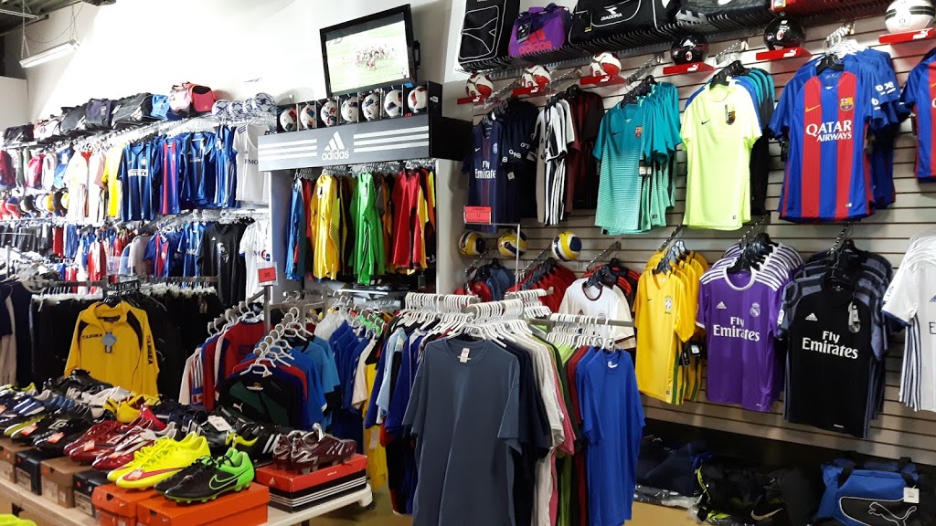 Soccer corner | 5705c Boulevard Taschereau, Brossard, QC J4Z 1A4, Canada | Phone: (450) 445-1484