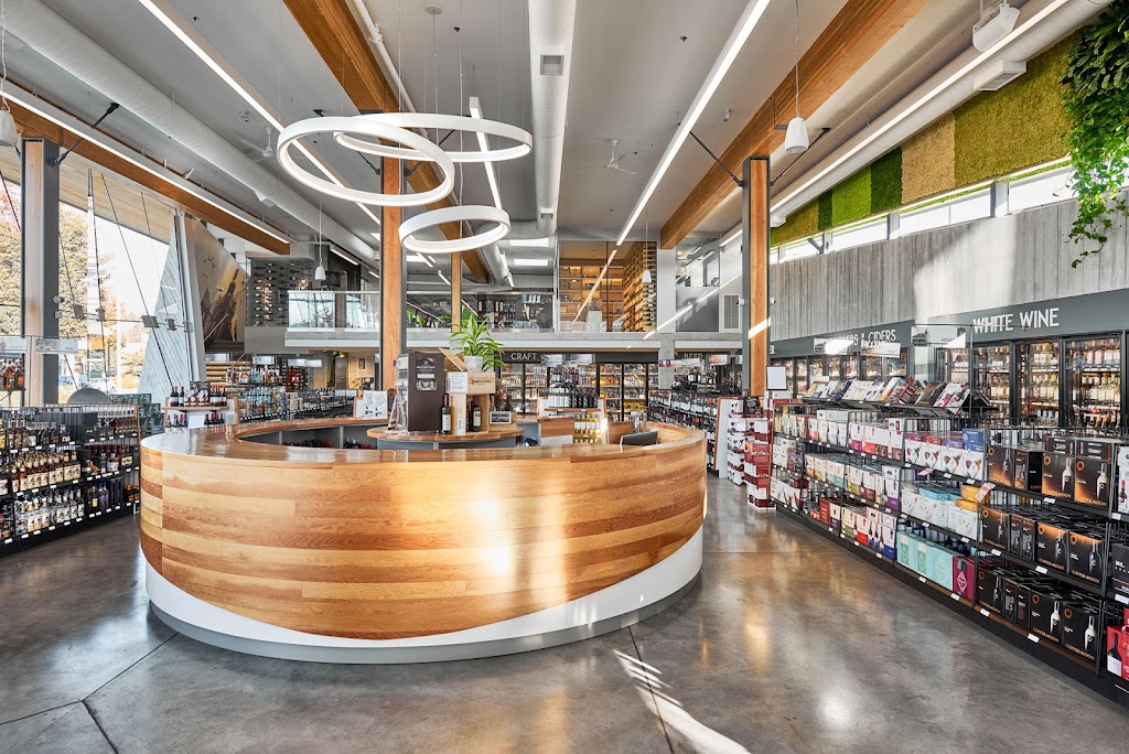 Tudor House Liquor Store | 533 Admirals Rd, Victoria, BC V9A 2N5, Canada | Phone: (250) 590-5883