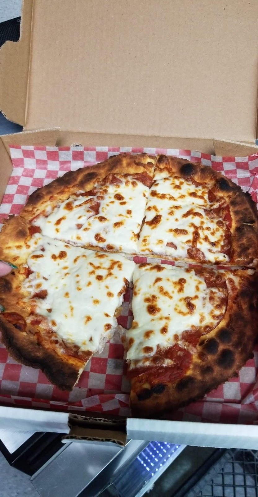 Flings | 217 Ahsennénhson, Oka, QC J0N 1E0, Canada | Phone: (450) 479-6133
