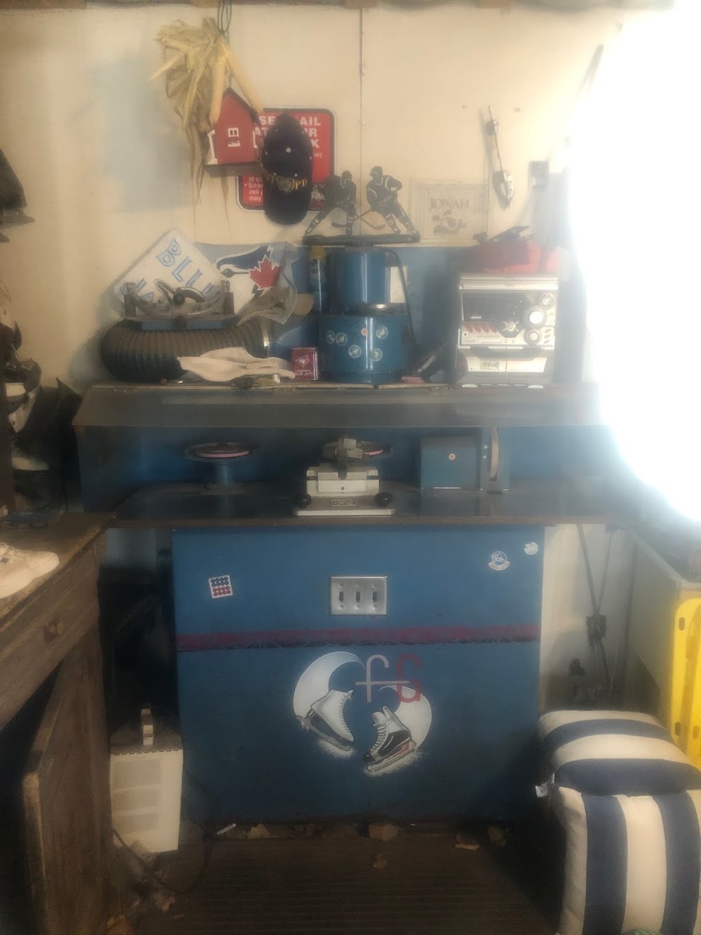 Ryan’s skate sharpening | 215 Dufferin Rd, Perth, ON K7H 3B4, Canada | Phone: (613) 267-4292