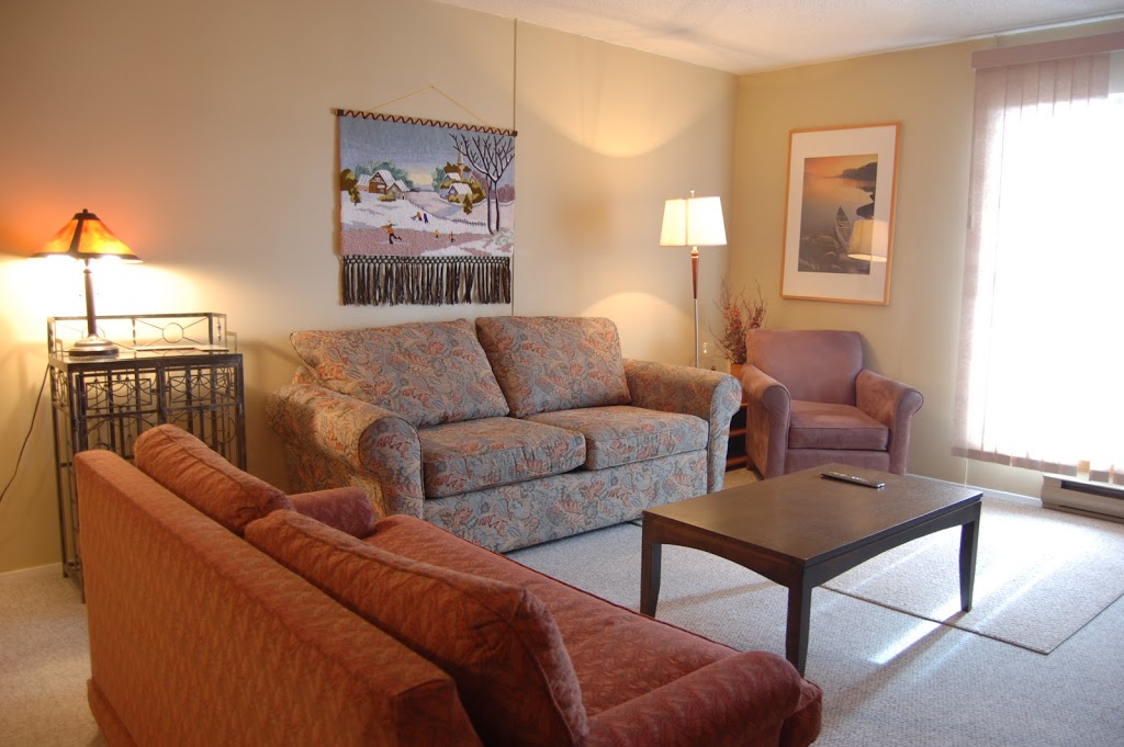 Ptarmigan Inn, Big White | 6430 Whiskey Jack Rd, Kelowna, BC V1P 1P3, Canada | Phone: (250) 765-8888