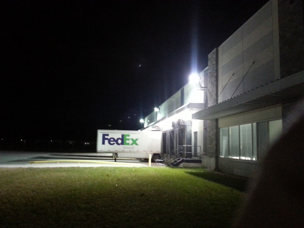 FedEx Ground Terminal | 80 Goddard Cres, Cambridge, ON N3E 0A9, Canada | Phone: (800) 463-3339