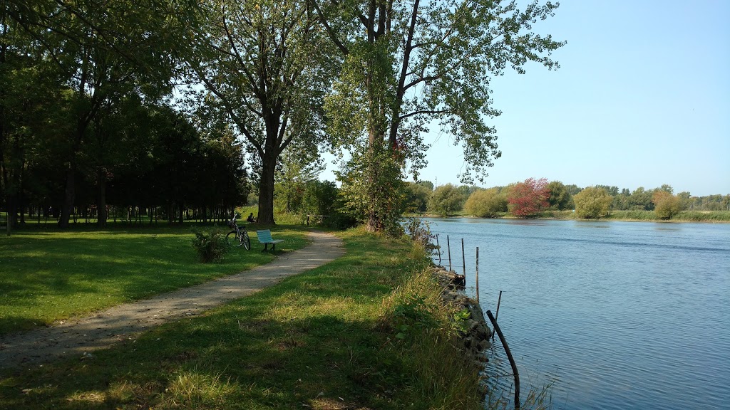Parc de la Commune | Châteauguay, QC J6J, Canada | Phone: (450) 698-3000