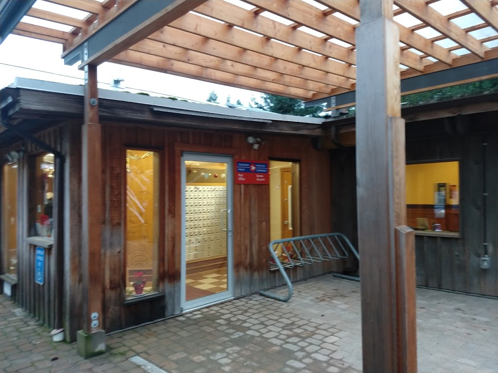 Mansons Hall | 983 Beasley Rd, Mansons Landing, BC V0P 1K0, Canada | Phone: (250) 935-0015