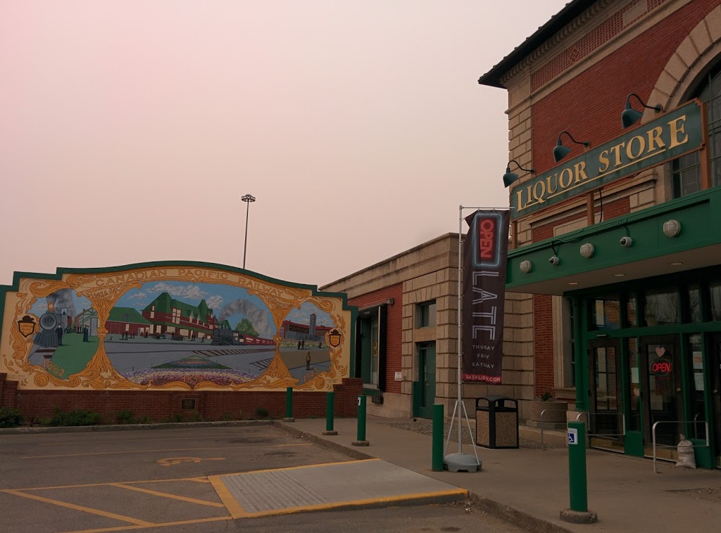 SaskLiquor Regina - Moose Jaw Liquor Store | 5 Manitoba St W, Moose Jaw, SK S6H 1P8, Canada | Phone: (306) 694-3744