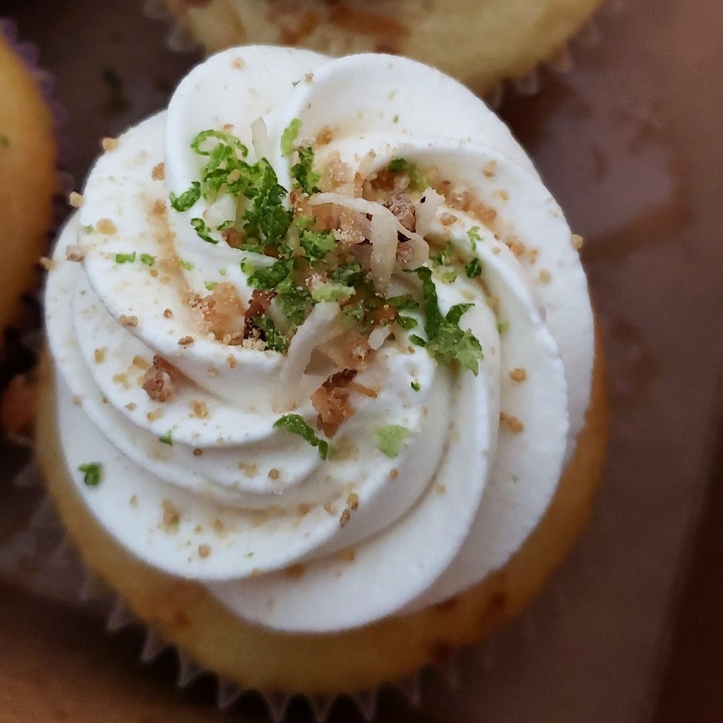 Mama Los Bakery&Kitchen | 44 Crew Crescent, Maple, ON L6A 3E9, Canada | Phone: (416) 520-7630