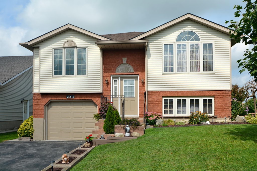 Wayne Shier - Your Grassroots Realtor | 20 Toronto Rd, Flesherton, ON N0C 1E0, Canada | Phone: (519) 375-2378