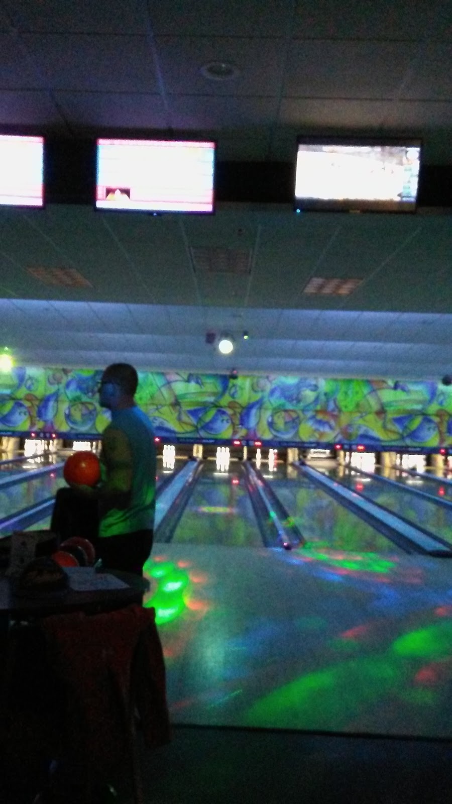 Rapids Bowling Center | 9524 Niagara Falls Blvd, Niagara Falls, NY 14304, USA | Phone: (716) 297-2500