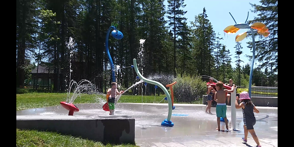 Parc Poulin | 15927 10e Av, Saint-Georges, QC G5Z 1K7, Canada | Phone: (418) 228-5555