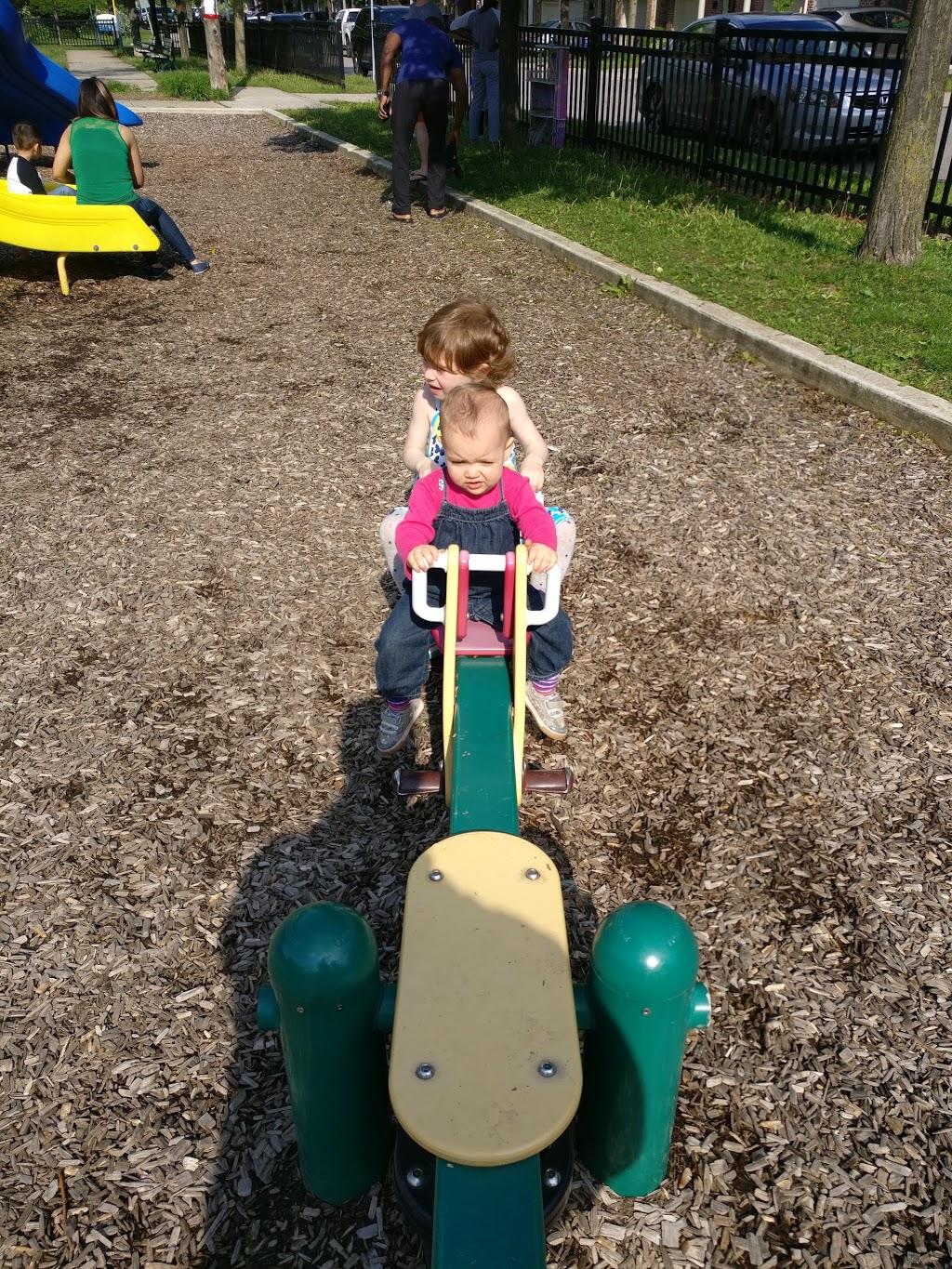 Winslow - Dalesford Parkette | 107 Wesley St, Etobicoke, ON M8Y 2W7, Canada | Phone: (416) 338-4386