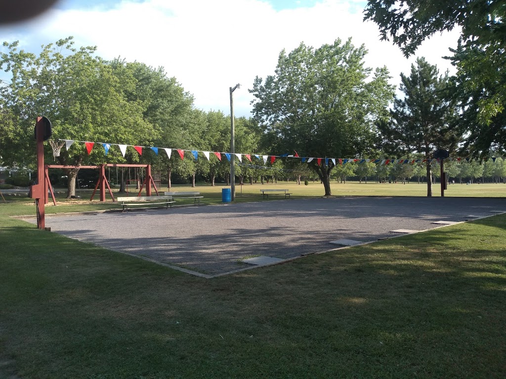 Camping Globe Trotter Inc. | 1200 Chemin de la Ligne Brandon, Saint-Félix-de-Valois, QC J0K 2M0, Canada | Phone: (450) 889-5832