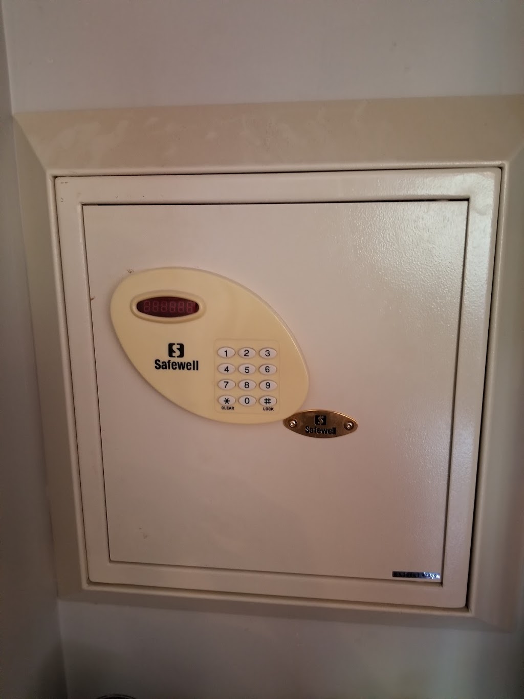 keswick locksmiths locals | 19-76 Arlington Dr, Keswick, ON L4P 0A9, Canada | Phone: (416) 268-5248