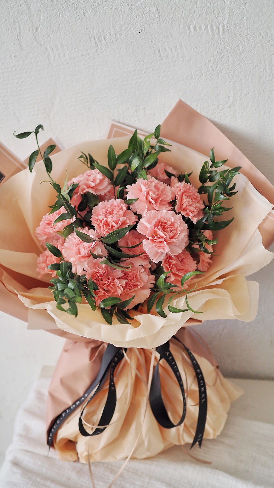 D.E.A.R. Arrangement & Design Ltd | 2672 Shelbourne St, Victoria, BC V8R 4L9, Canada | Phone: (250) 658-4846