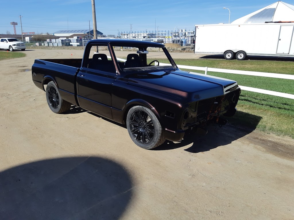 C & R Collision Ltd | 8329 Chiles Industrial Rd, Red Deer, AB T4P 2V5, Canada | Phone: (403) 347-5859