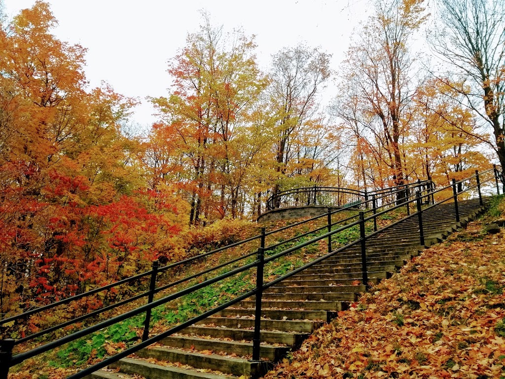 Parc du Mont-Saint-Eustache | 360 Rue Boileau, Saint-Eustache, QC J7R 4R7, Canada | Phone: (450) 974-5000