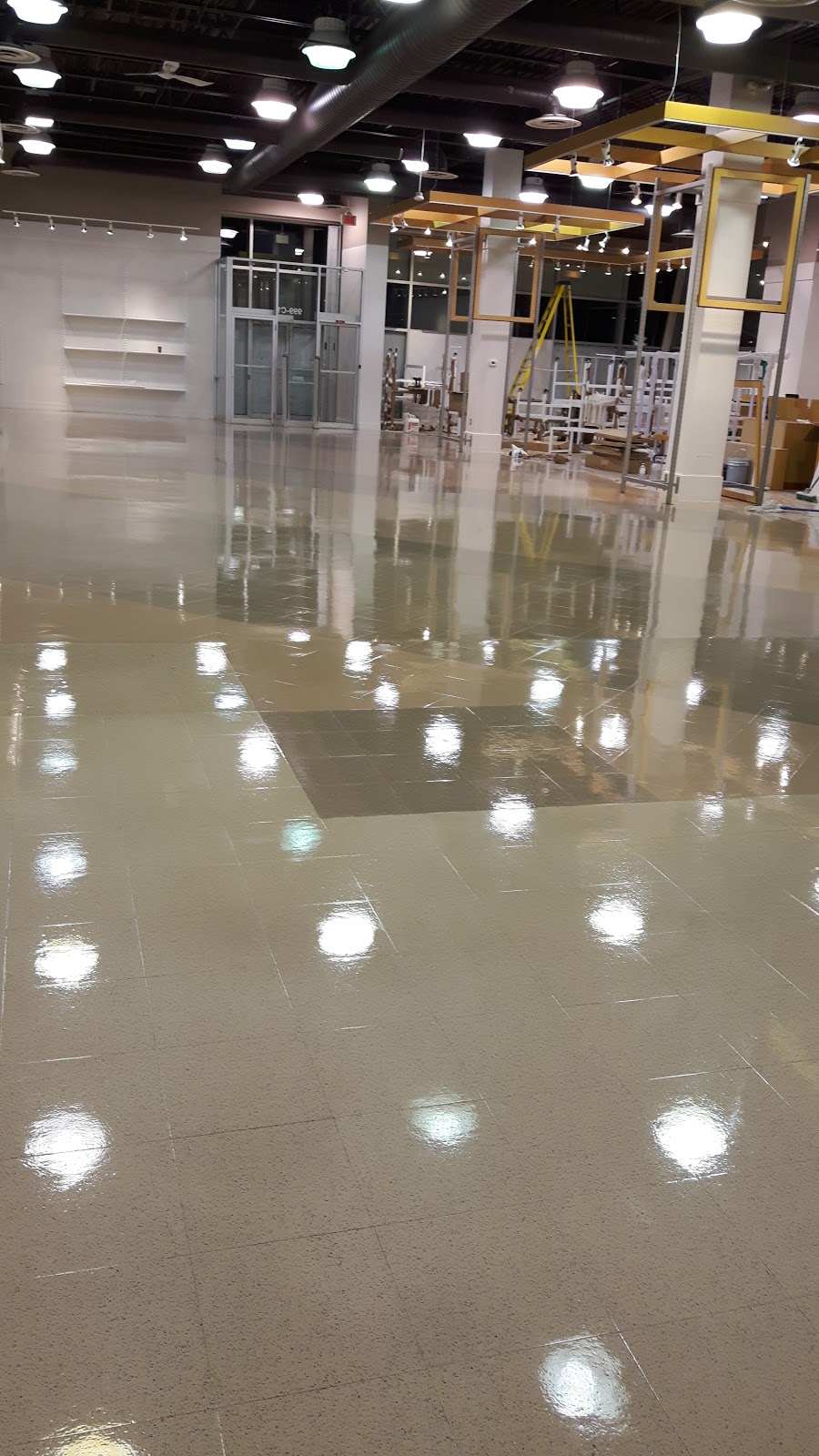 Nettoyage Cirage de plancher et de tapis R.G. | 1350 Rue de lArc-en-Ciel, Laval, QC H7A 4J5, Canada | Phone: (450) 936-2220