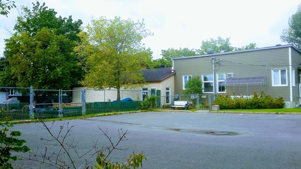 Cpe Les Petits Baluchons | Saint-Colomban, QC J5K 2E5, Canada | Phone: (450) 258-4442
