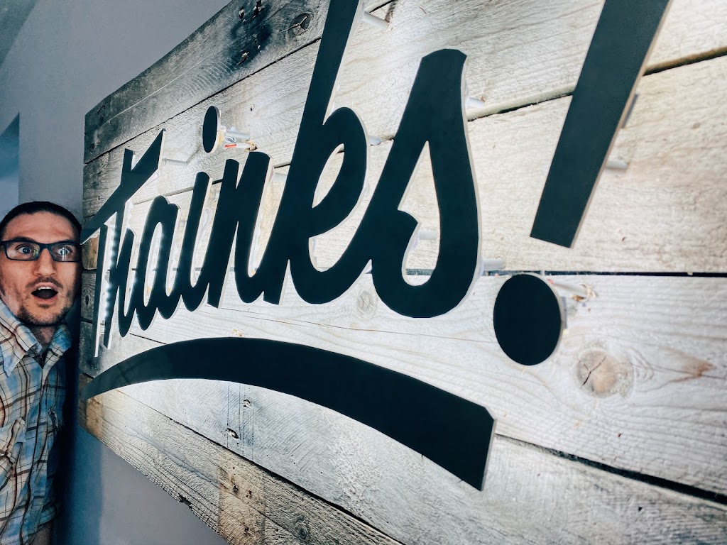 Thainks! | 127 Steel St, Barrie, ON L4M 2G3, Canada | Phone: (705) 327-4588