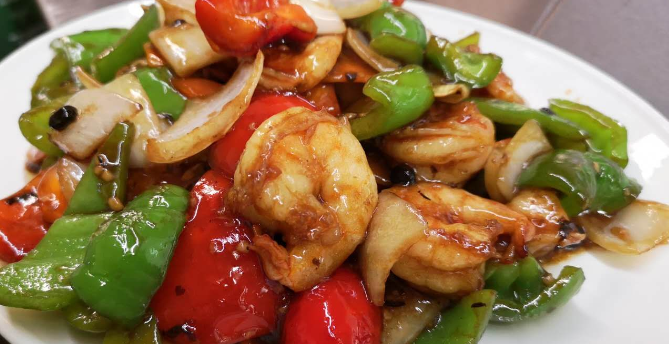 Vauxhall SuperBowl Restaurant Ltd | 431 3 Ave N, Vauxhall, AB T0K 2K0, Canada | Phone: (403) 654-4448
