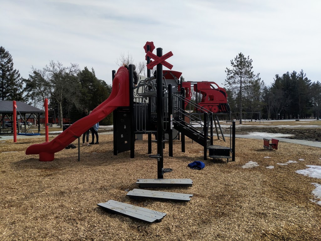 Lindsay Memorial Park | 367 Lindsay St S, Lindsay, ON K9V 2N2, Canada