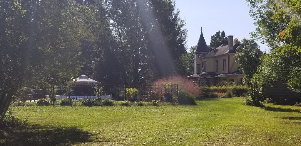 Auberge de Lotbinière | 7406 Rte Marie-Victorin, Lotbinière, Quebec, QC G0S 1S0, Canada | Phone: (819) 452-0742