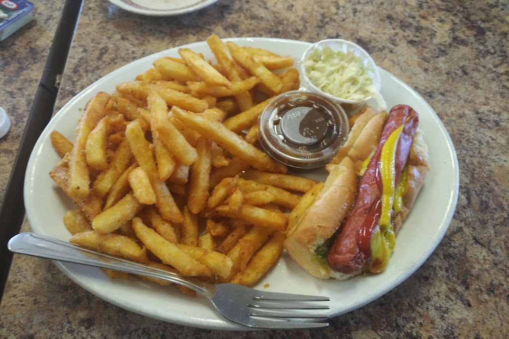 Vinnys Restaurant & Take Out | 487A Main St, OLeary, PE C0B 1V0, Canada | Phone: (902) 859-2020