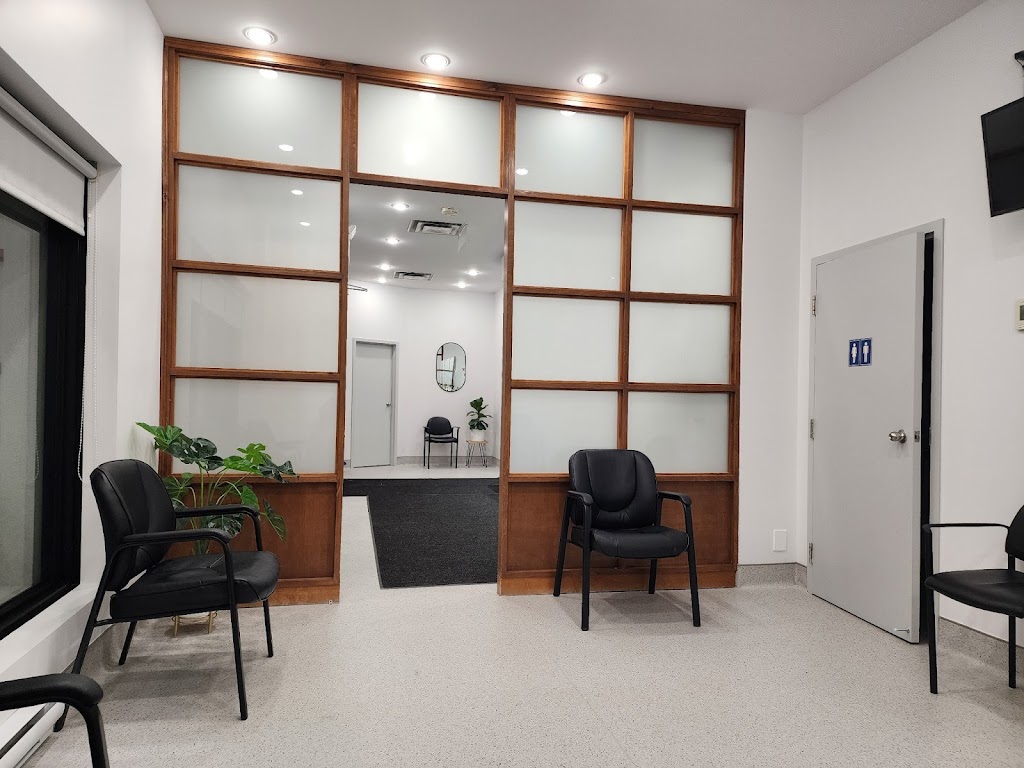 Centre Dentaire Desgagné Ouellet | 729 Bd Barrette, Chicoutimi, QC G7J 4C4, Canada | Phone: (418) 543-6821