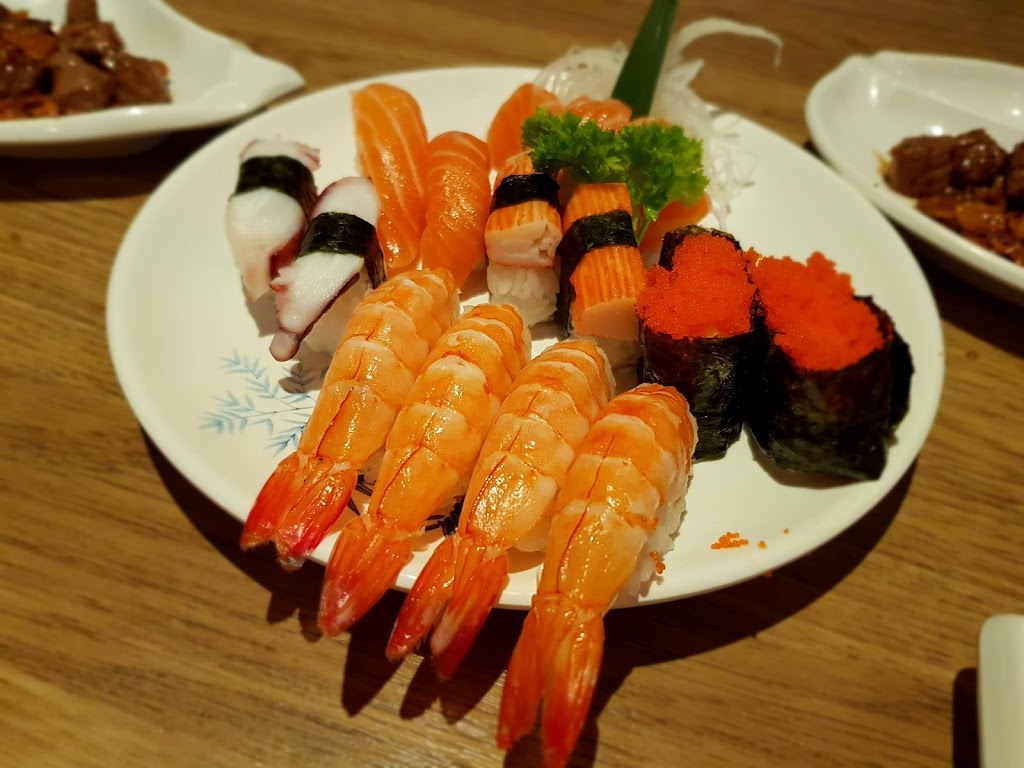 Yellowtail Japanese Cuisine | 9255 Woodbine Ave, Markham, ON L6C 1Y9, Canada | Phone: (905) 927-9388