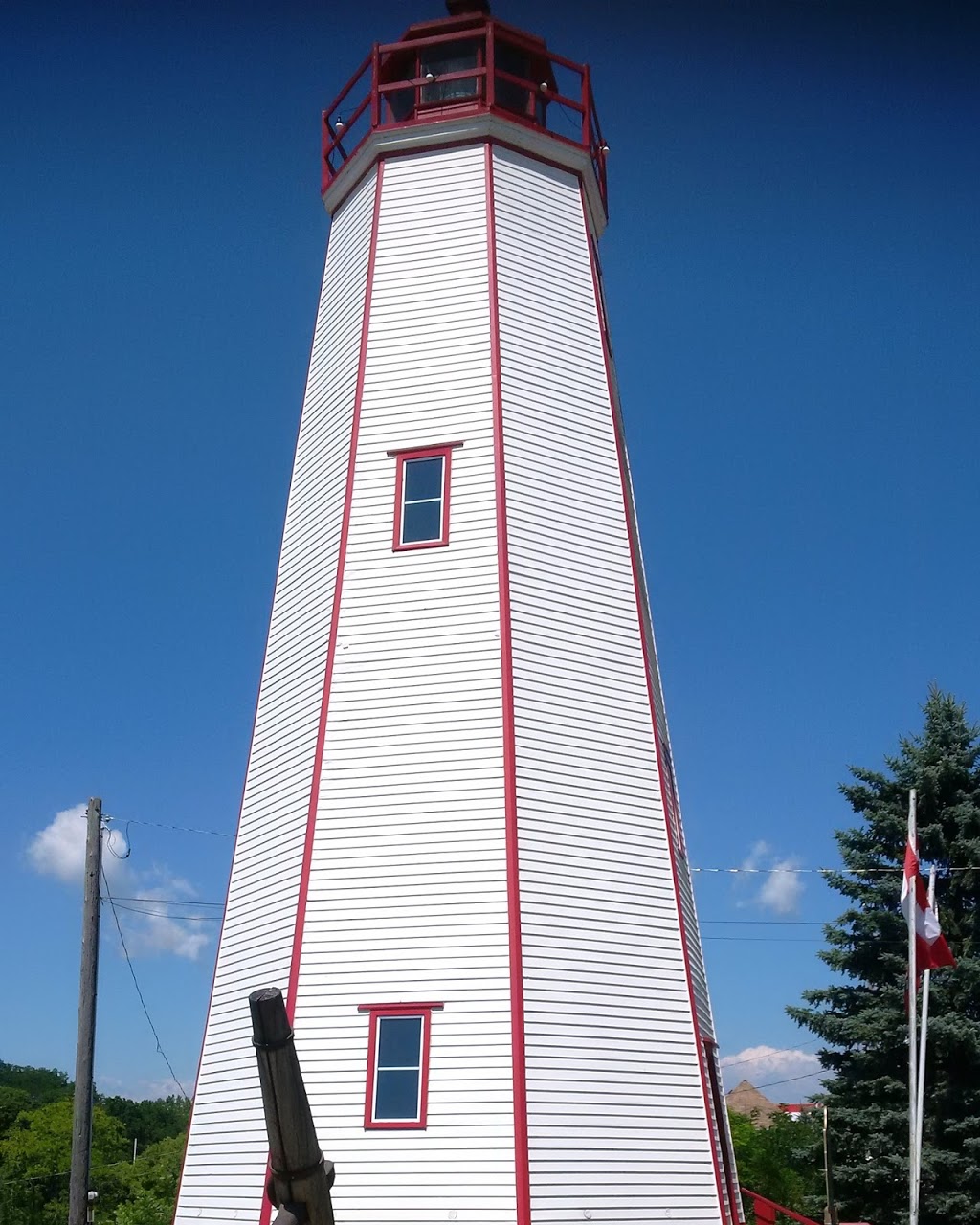 Port Burwell Provincial Park | 9 Wilson Ln, Port Burwell, ON N0J 1T0, Canada | Phone: (519) 874-4691