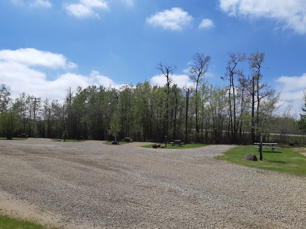 SLGCC 19th Hole RV Campground | 50 Ave, Sylvan Lake, AB T4S 1B2, Canada | Phone: (403) 505-7773