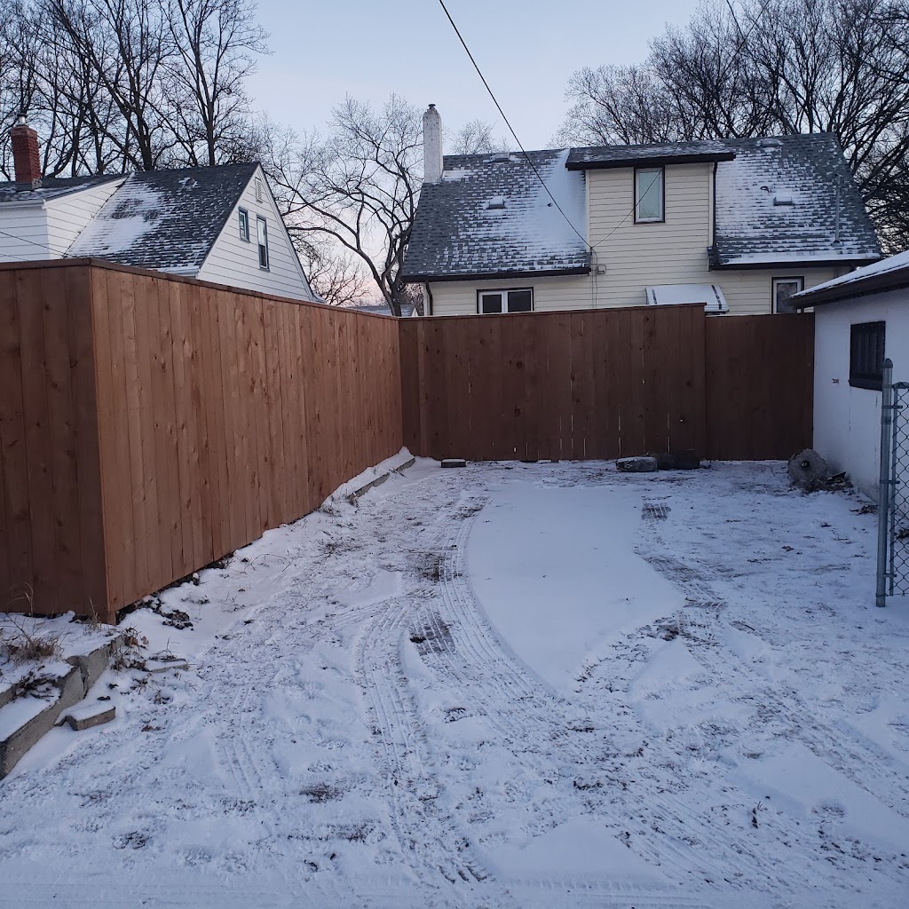 Daves Construction | 935 Dowker Ave, Winnipeg, MB R3T 1R7, Canada | Phone: (204) 479-0664
