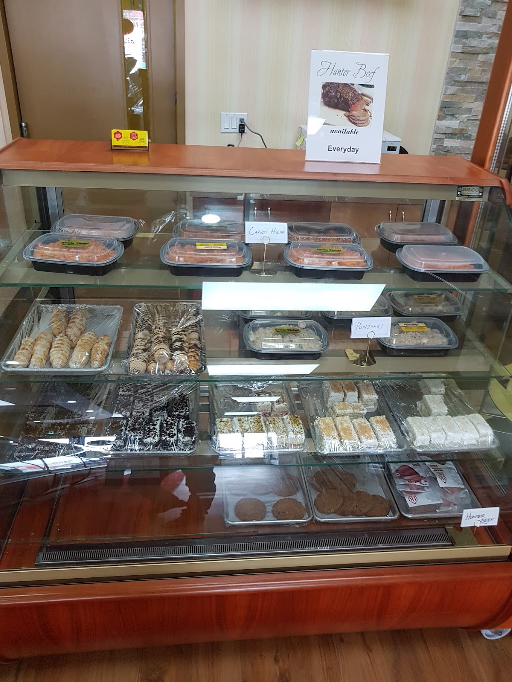 Shirin Mahal Pakistani Bakery & Sweets | 20 Red Maple Dr, Brampton, ON L6X 4N7, Canada | Phone: (905) 452-6231