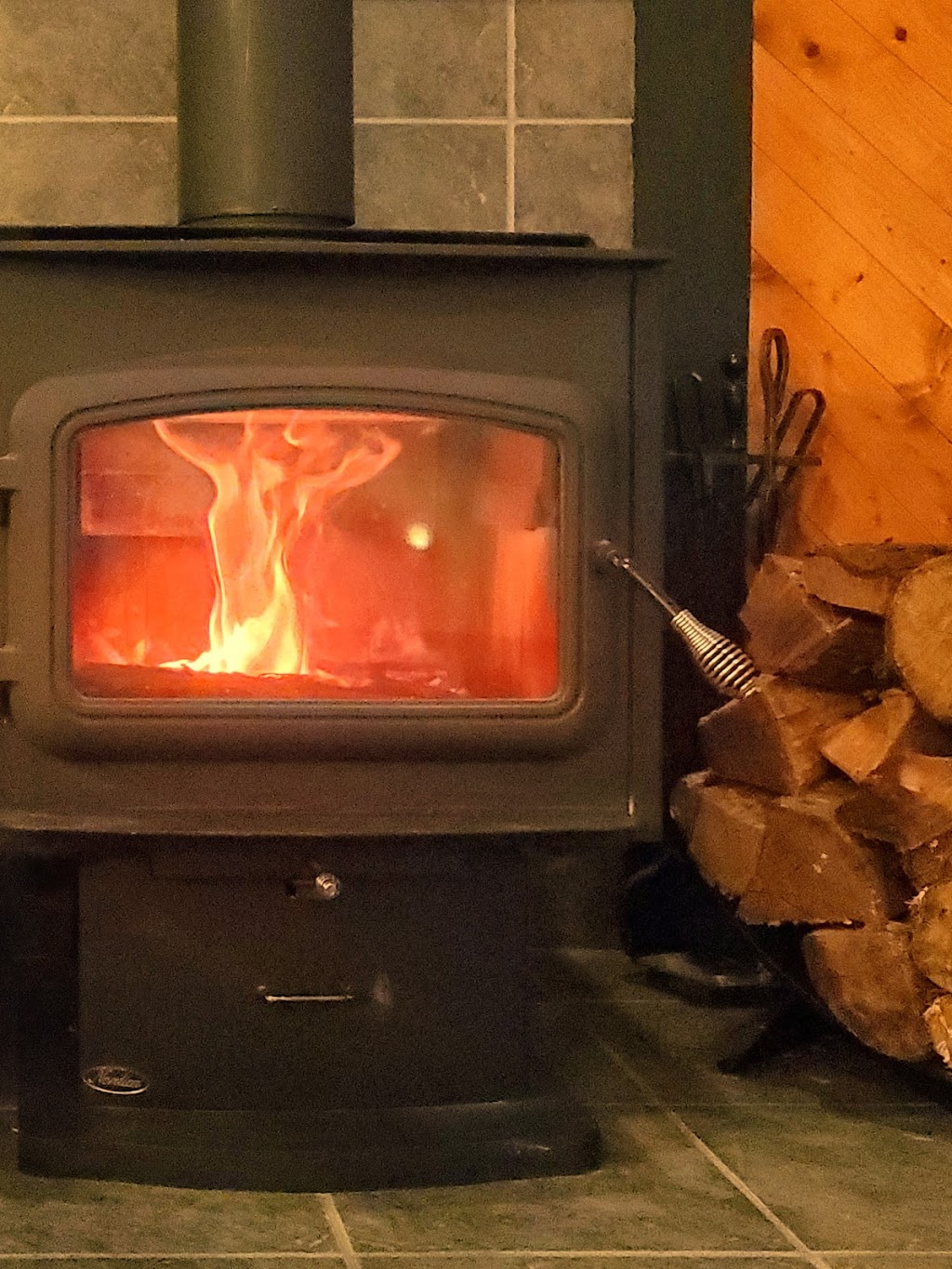 Chalet le Borivaj | 3311 Chem. Craig, Saint-Patrice-de-Beaurivage, QC G0S 1B0, Canada | Phone: (418) 208-5029