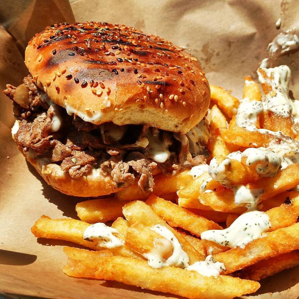Grill Gate | 832 Sheppard Ave W, North York, ON M3H 2T1, Canada | Phone: (416) 631-1167