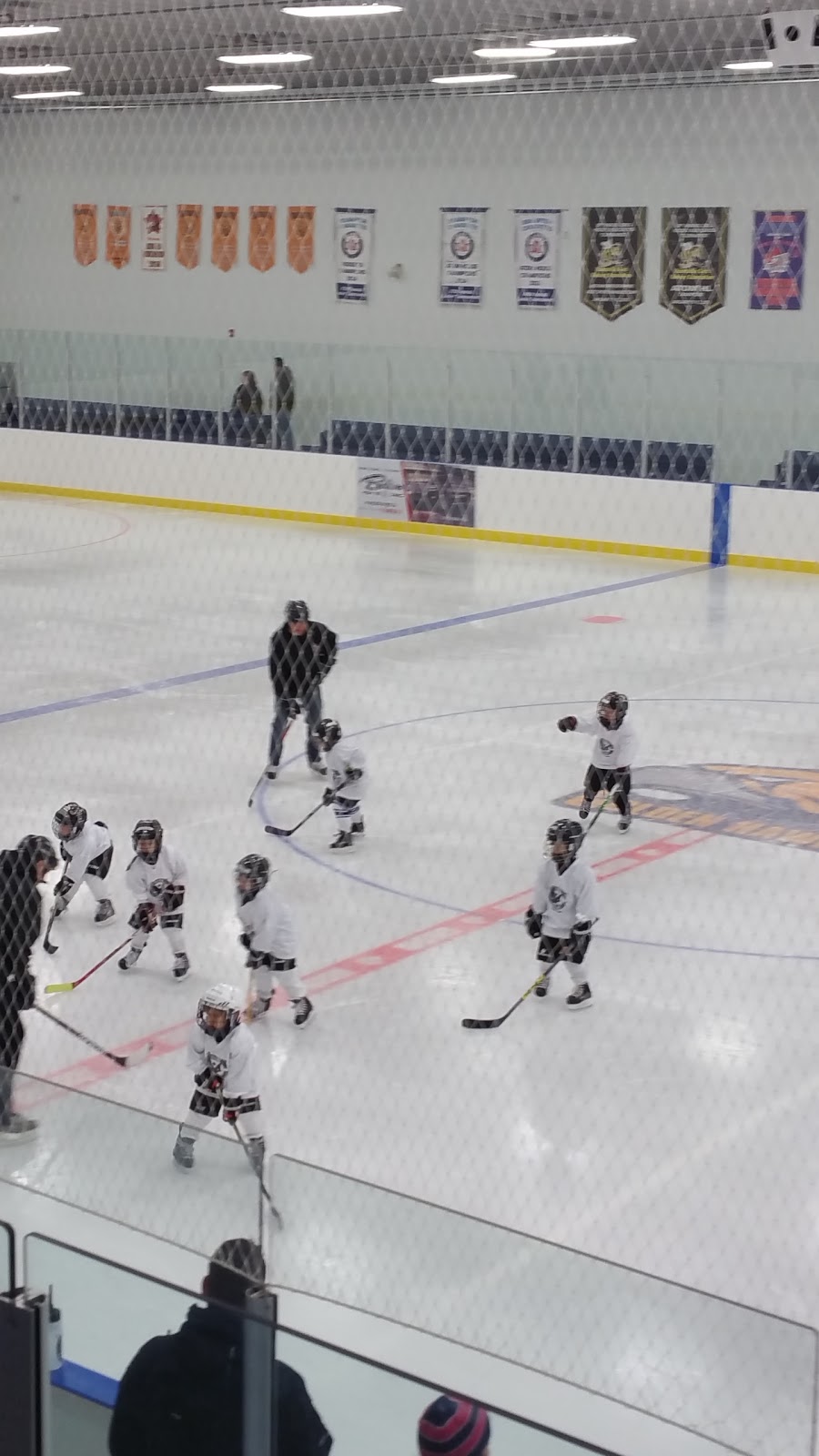Caledon East Arena | 6215 Old Church Rd, Caledon East, ON L7C 1J7, Canada | Phone: (905) 584-9254