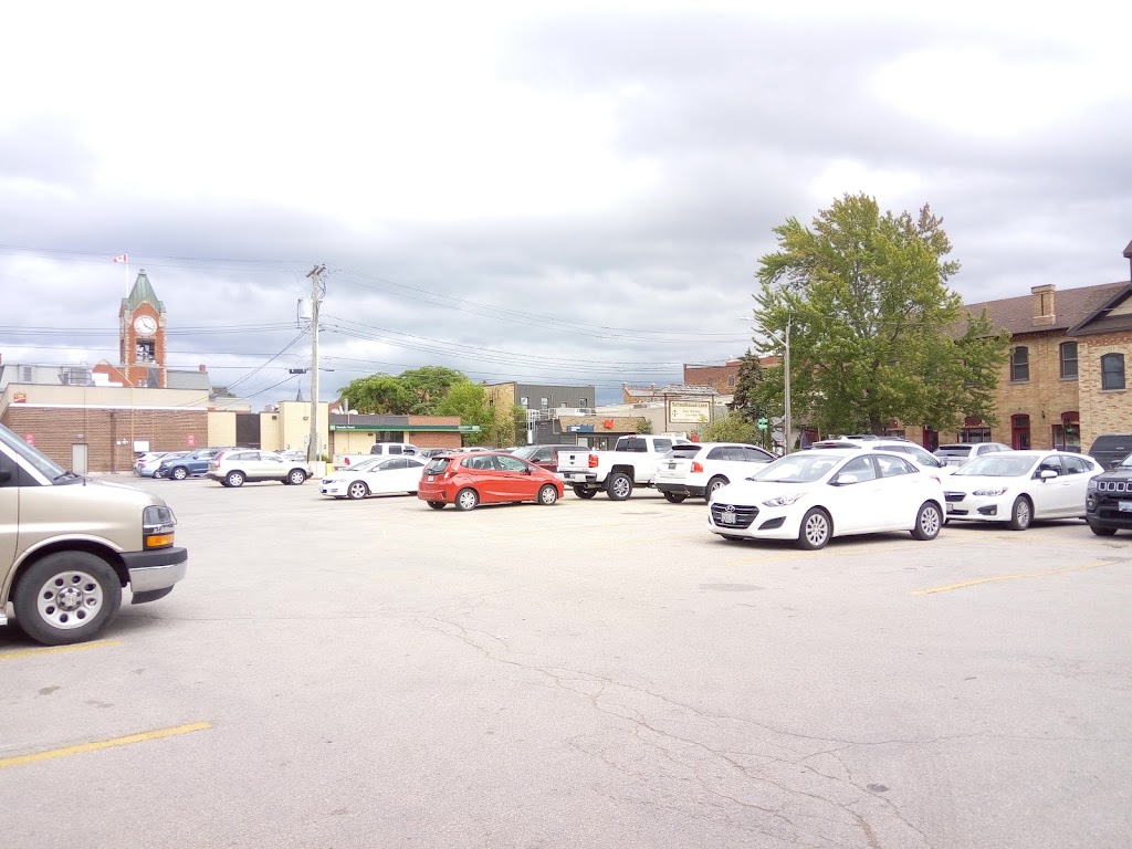 Collingwood Bus Terminal | Ontario St, Collingwood, ON L9Y 2P1, Canada | Phone: (705) 446-1196