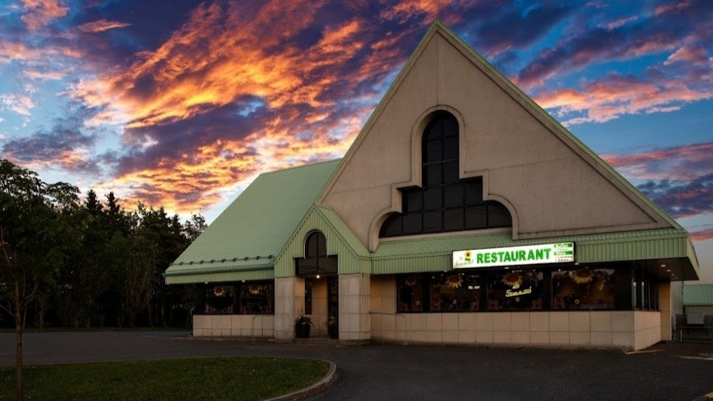 Restaurant Le Tournesol | 292 Rue Témiscouata, Rivière-du-Loup, QC G5R 2Y5, Canada | Phone: (418) 868-6666