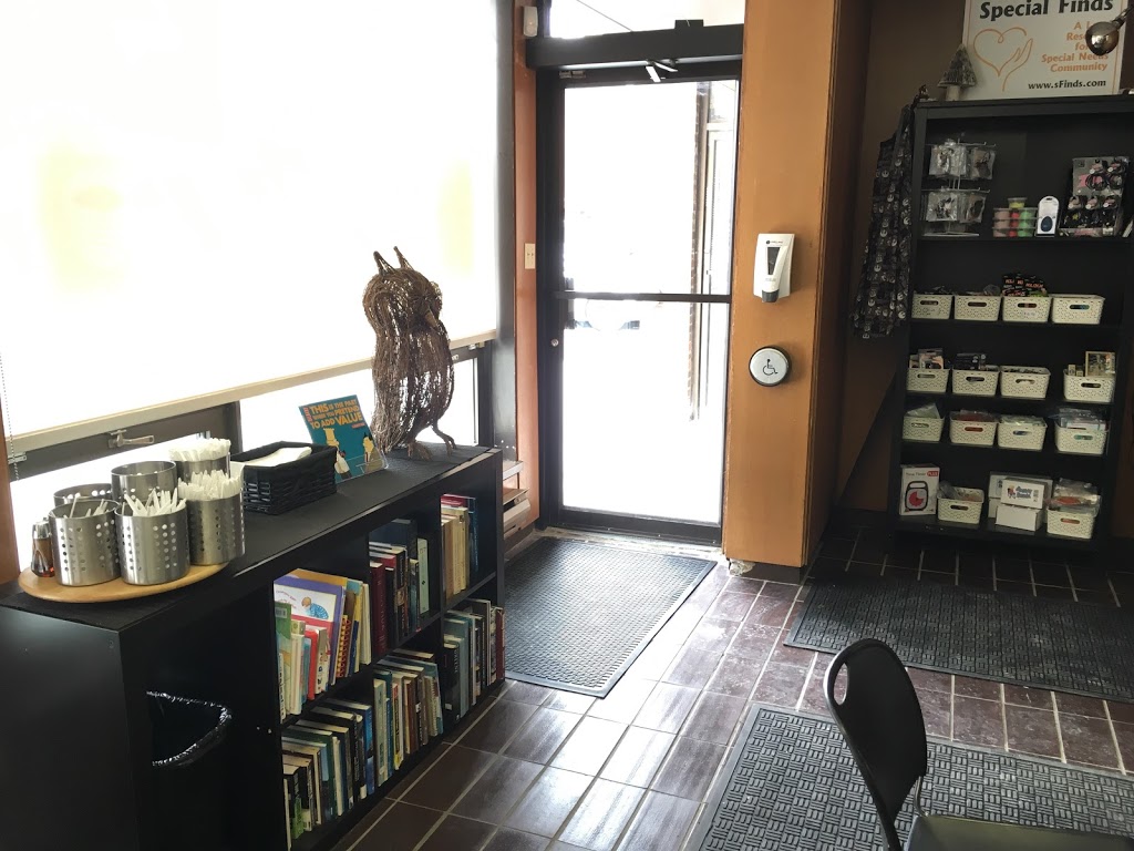 The Owl Cafe | 1140 Morrison Dr #100, Ottawa, ON K2H 8S9, Canada | Phone: (613) 721-1500